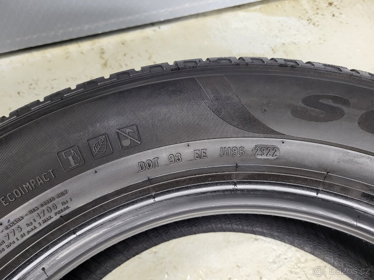 2x 215/65R17 Pirelli Scorpion Zimní - 6