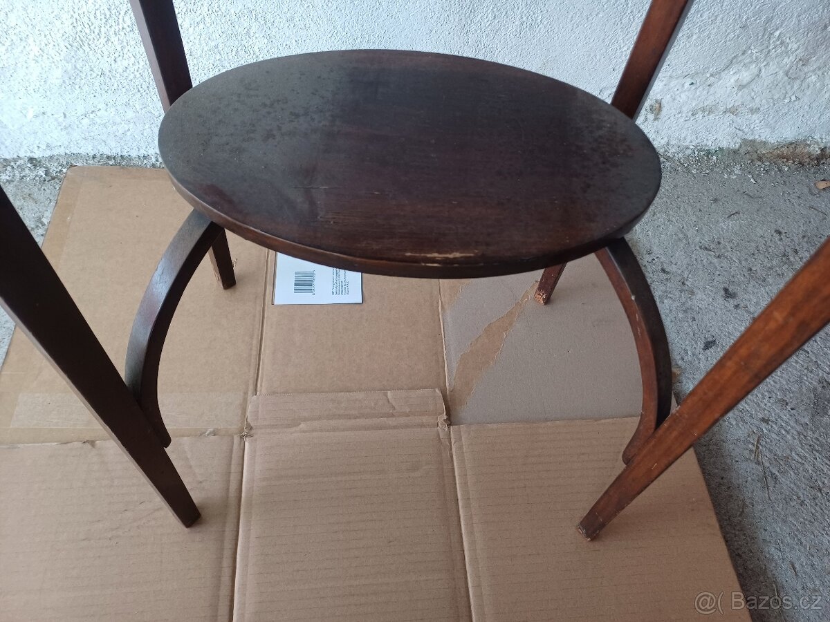 Stolek Thonet - 6