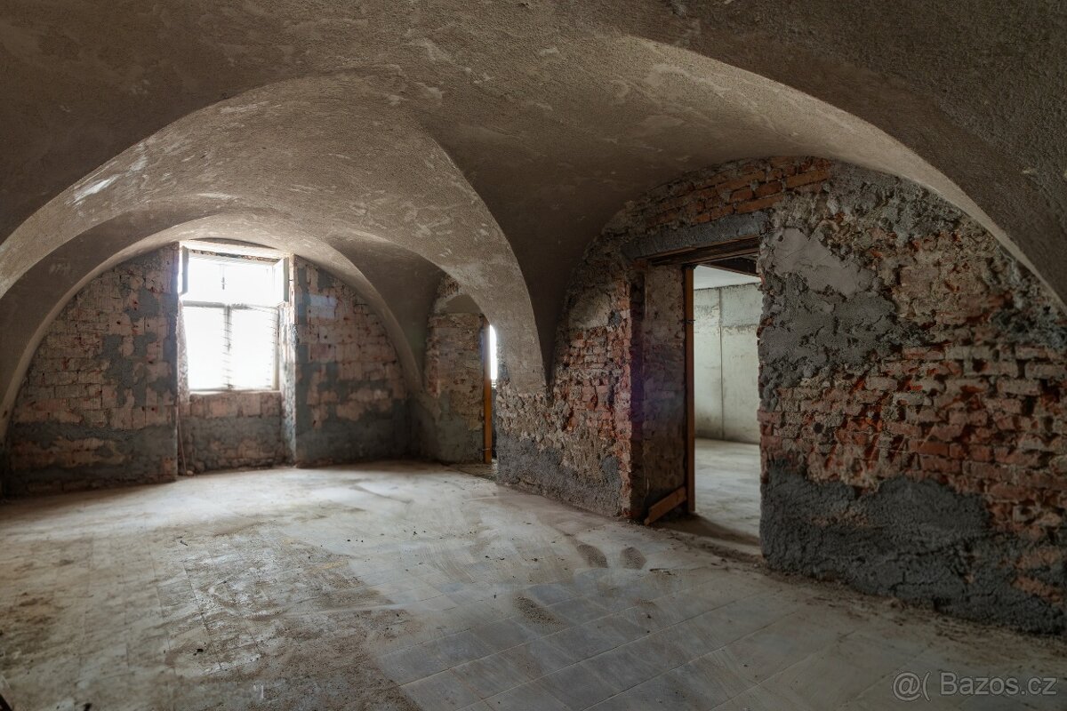 Polyfunkční dům v centru Soběslavi - 6