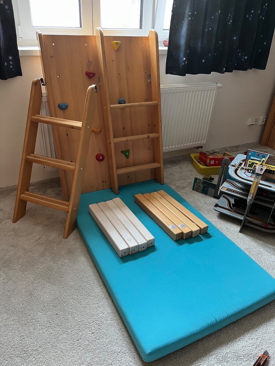 Domestav lezecka stena s matraci - 6