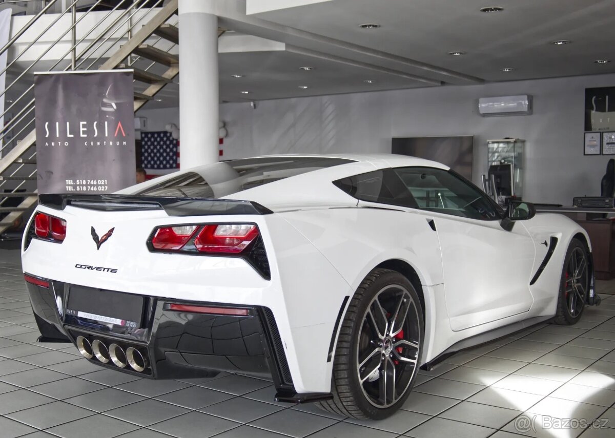 Chevrolet Corvette - 6