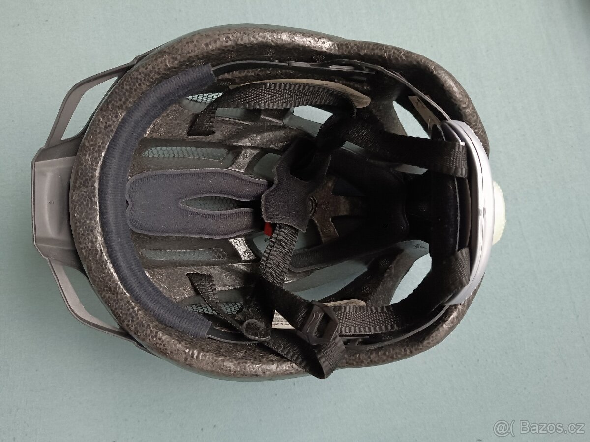 Dětská cyklistická přilba - 6