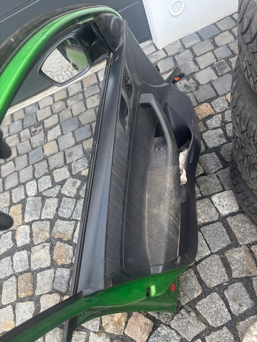 Škoda Rapid liftback - Dveře - 6