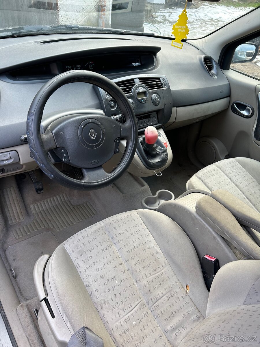 RENAULT GRAND SCENIC 1.5dci 7 mist - 6