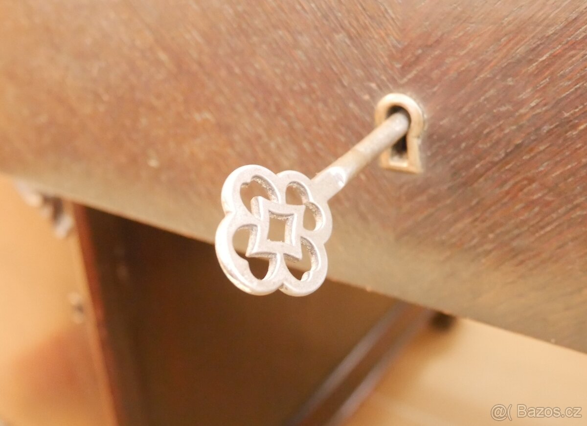 Masivní starožitný psací stůl - dub, ruční řezby vinné révy - 6