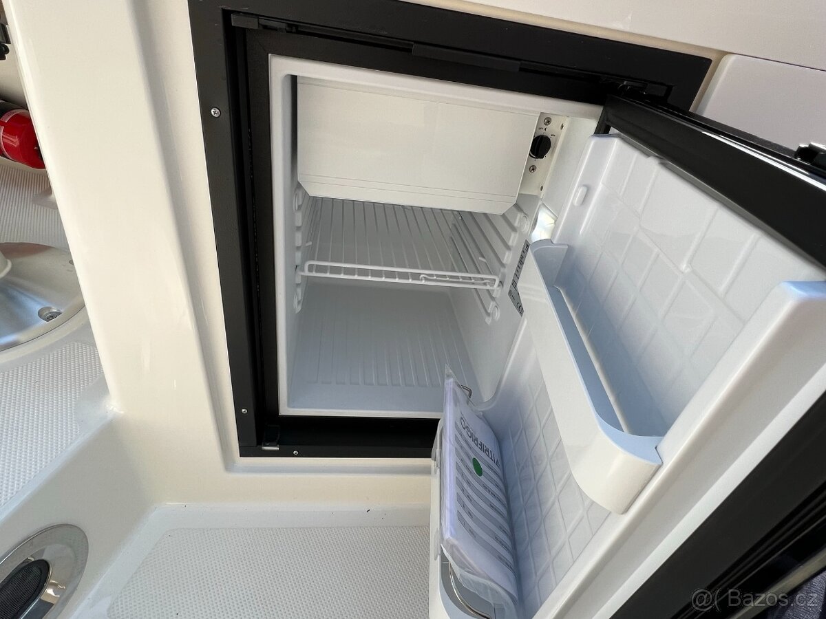 QUICKSILVER Activ 805 CRUISER + MERCURY F 250 V8 EFI EXLPT D - 6