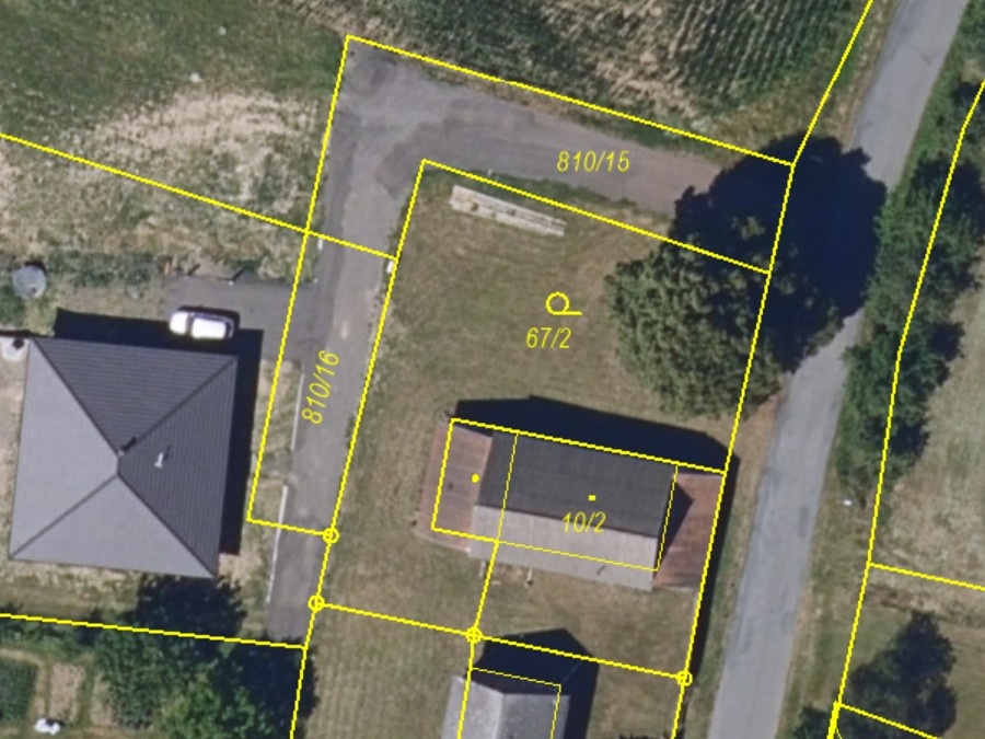 Nemovitost jako stavební pozemek 301m2 a zahrada 609 m2 - 6