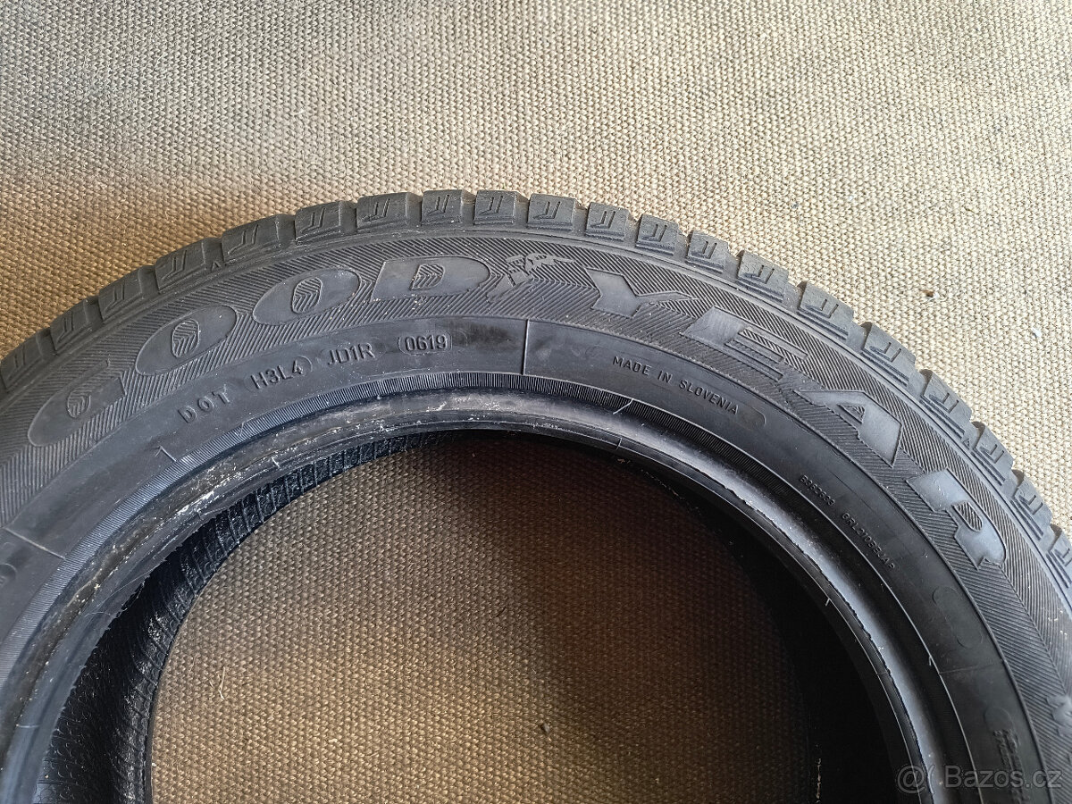 ZIMNÍ PNEU GOODYEAR 195/60/16-4KS - 6