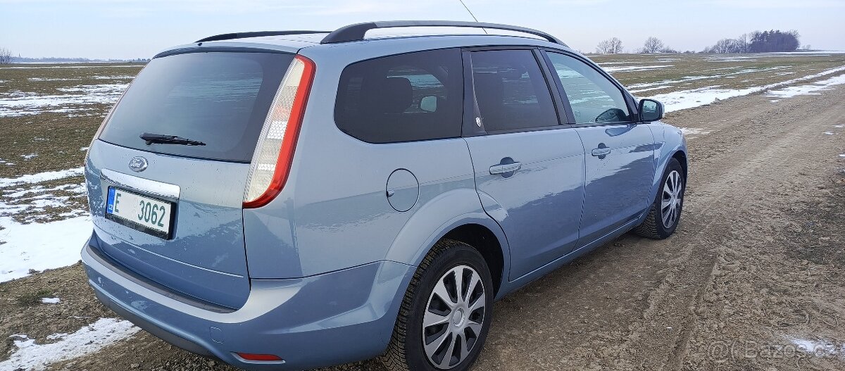 Ford Focus 1.6 16V Kombi GHIA - 6