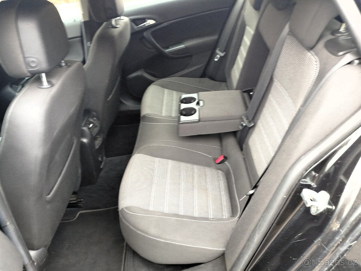 Opel Insignia 1.4Turbo-LPG - 6