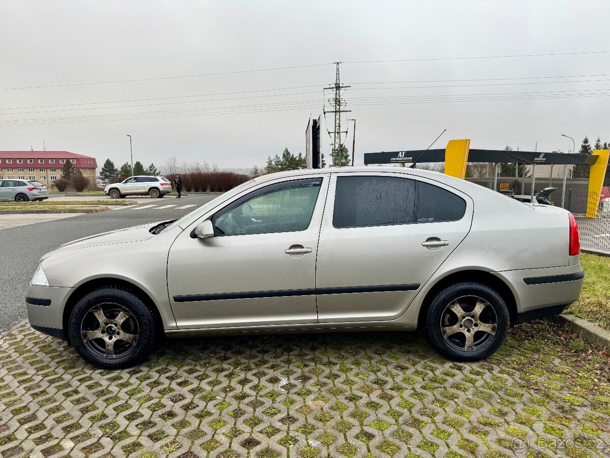 Škoda Octavia II 1.6 MPI 75 kW, Elegance, 2007 - 6