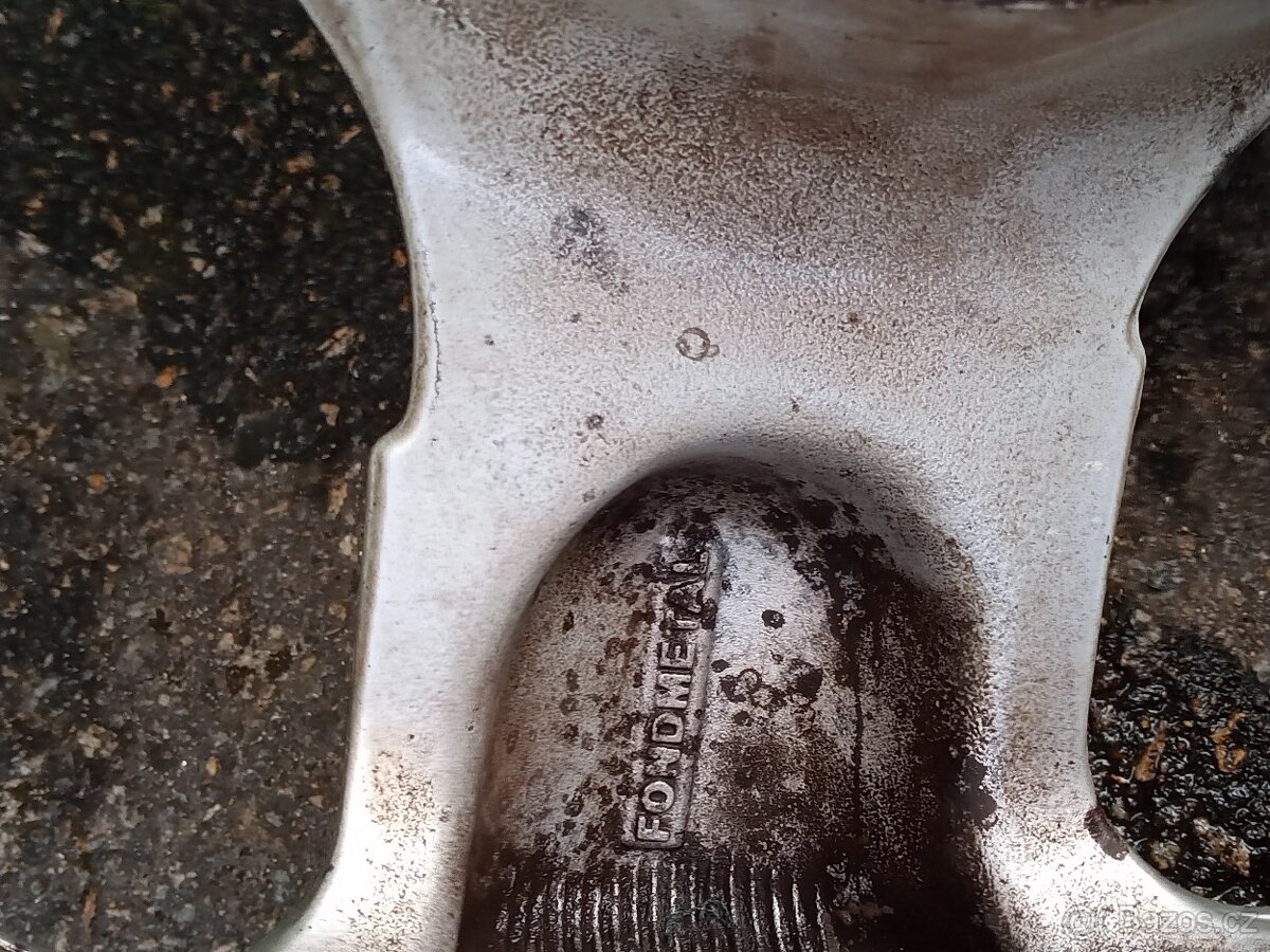 Alu 4x100 R15 7Jx15. ET30 - 6