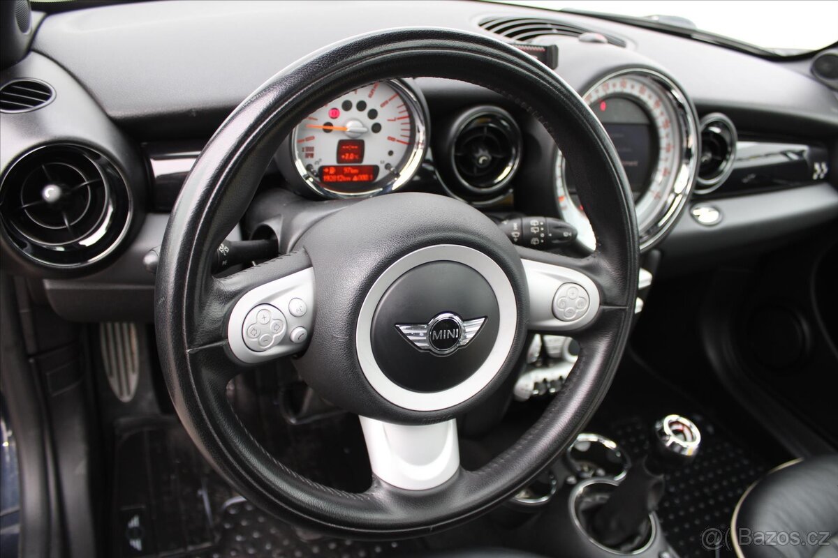 Mini Cooper S JCW 1.6T 155kW PANORAMA NAVI (2008) - 6
