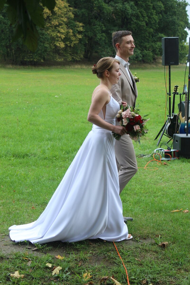 Svatební saténové šaty - 6