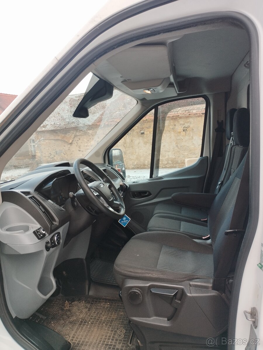 Prodám Ford transit rok 2014 obsah 2'2 92 kW - 6
