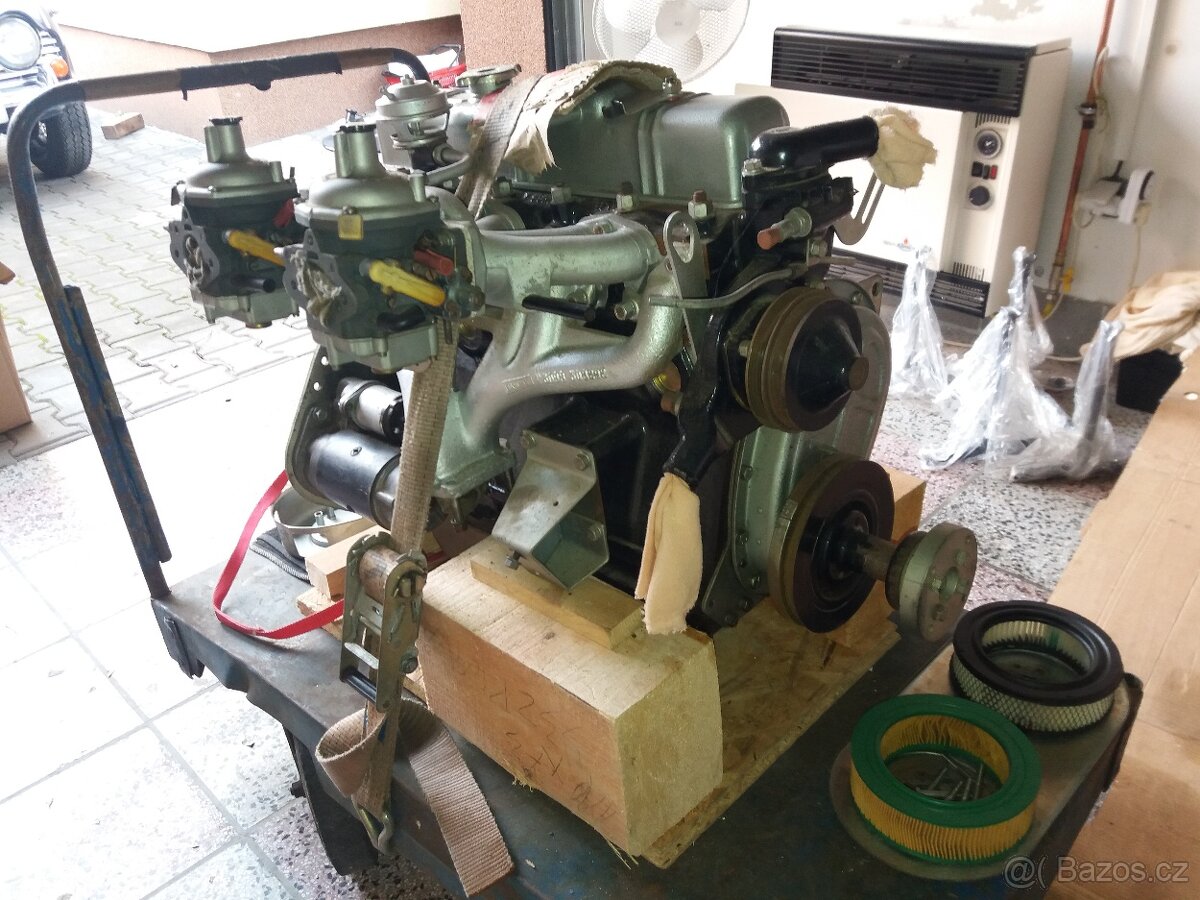 Triumph TR6 - motor po GO - 6