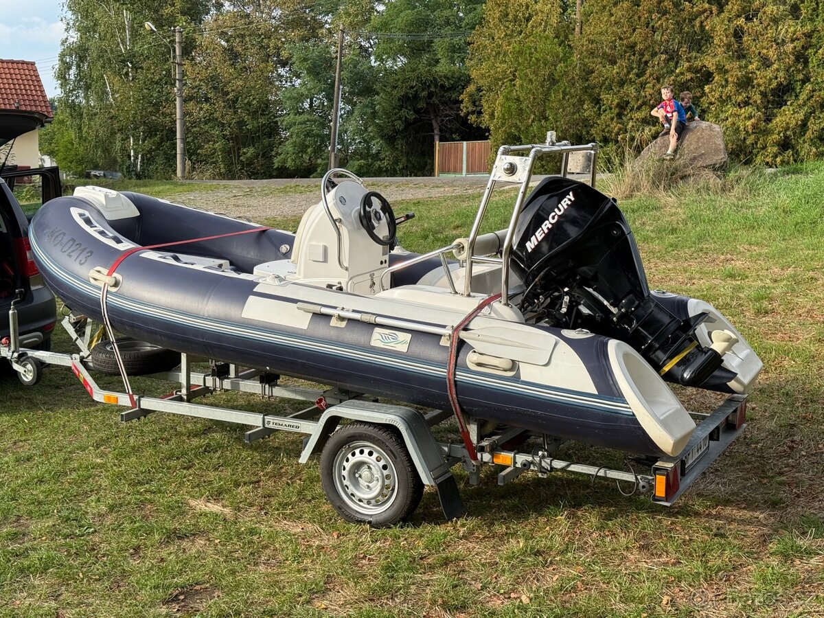 Motorový člun Rib - 6