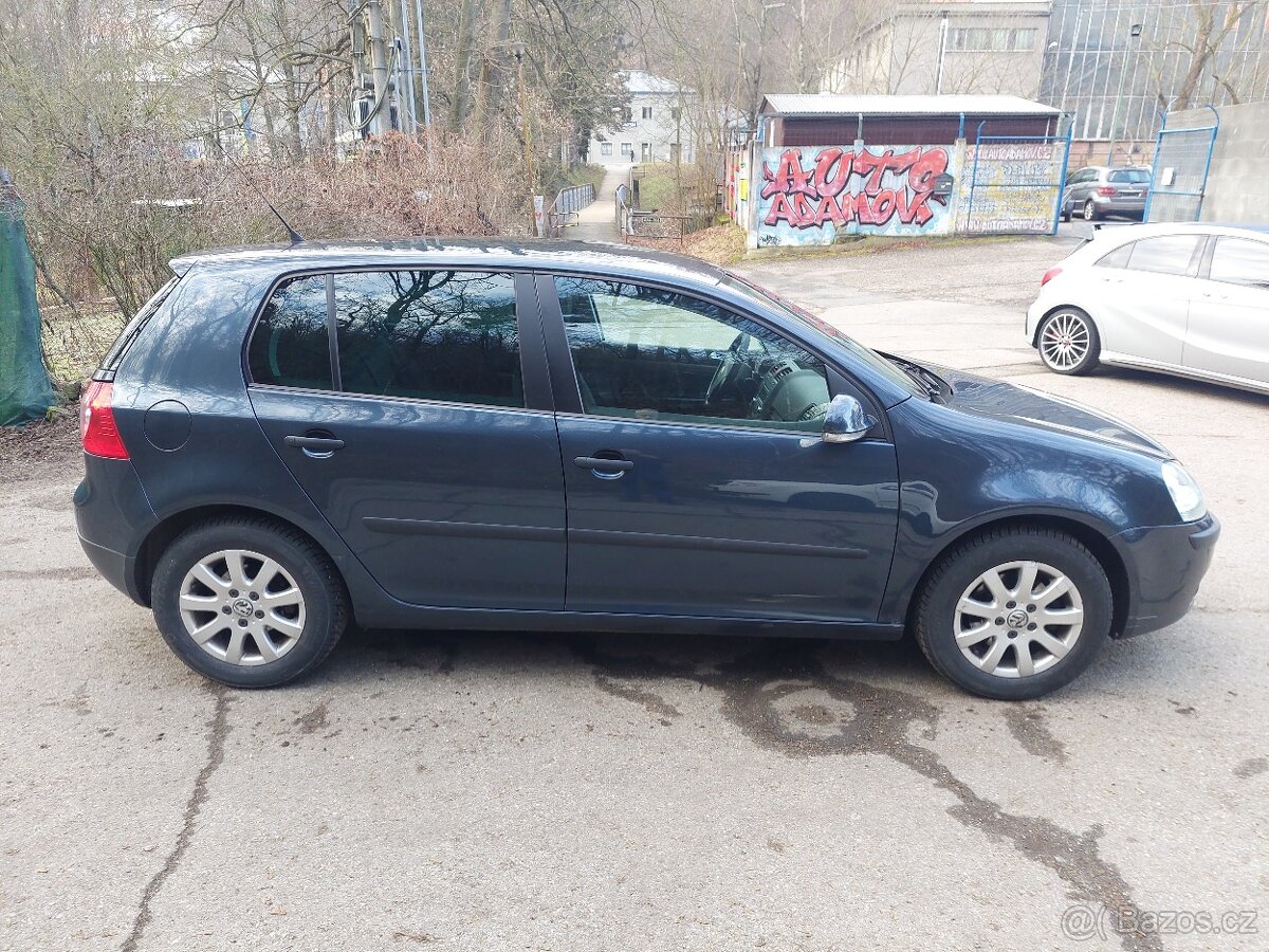 VW Golf V 1.6, 75kw, rok 2007, bez koroze... - 6