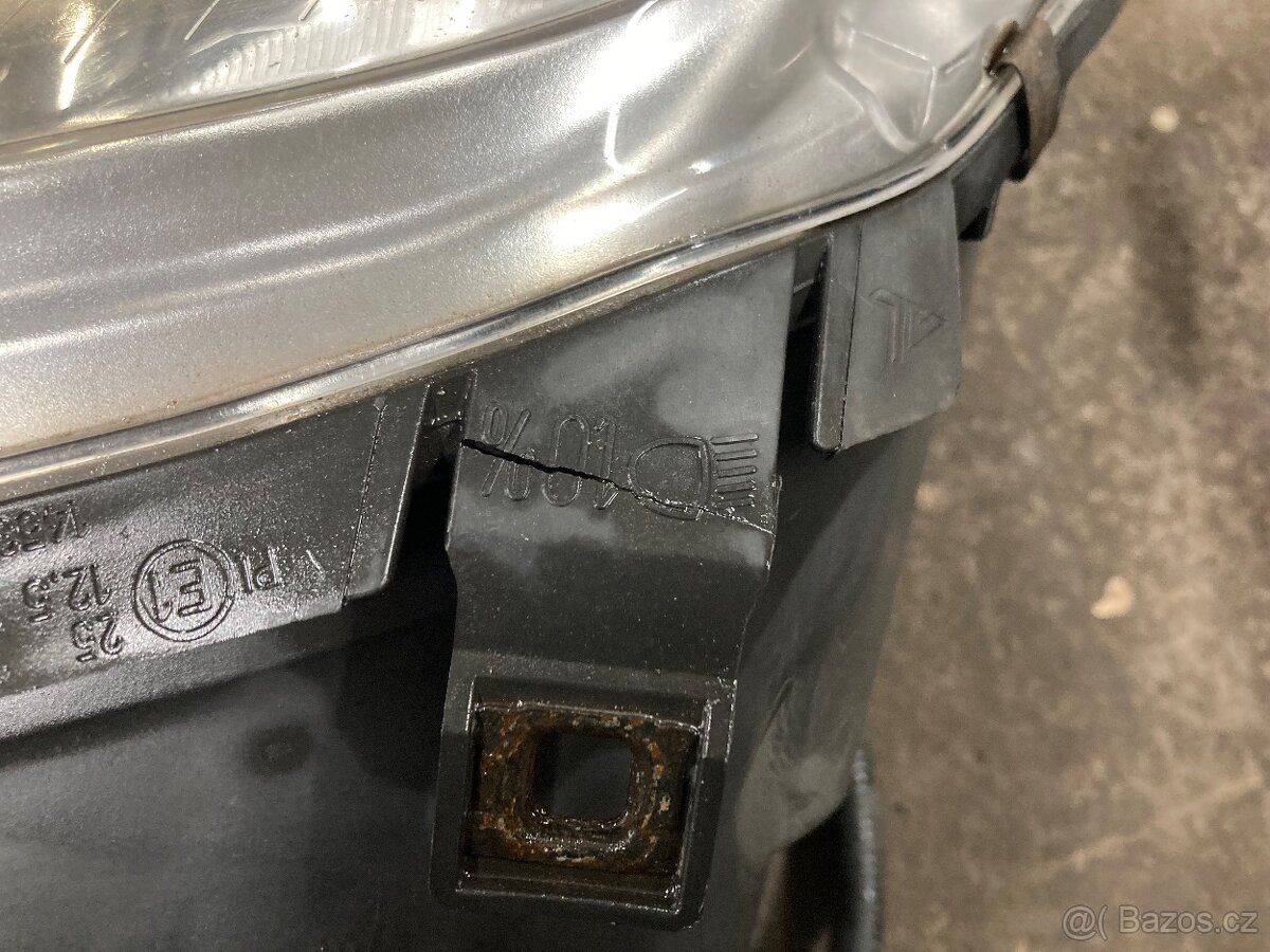 Xenony Touran 1T1 - 6