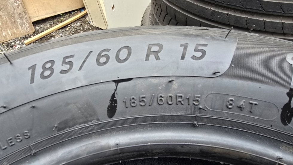 Letní pneu 185/60/15 Michelin - 6