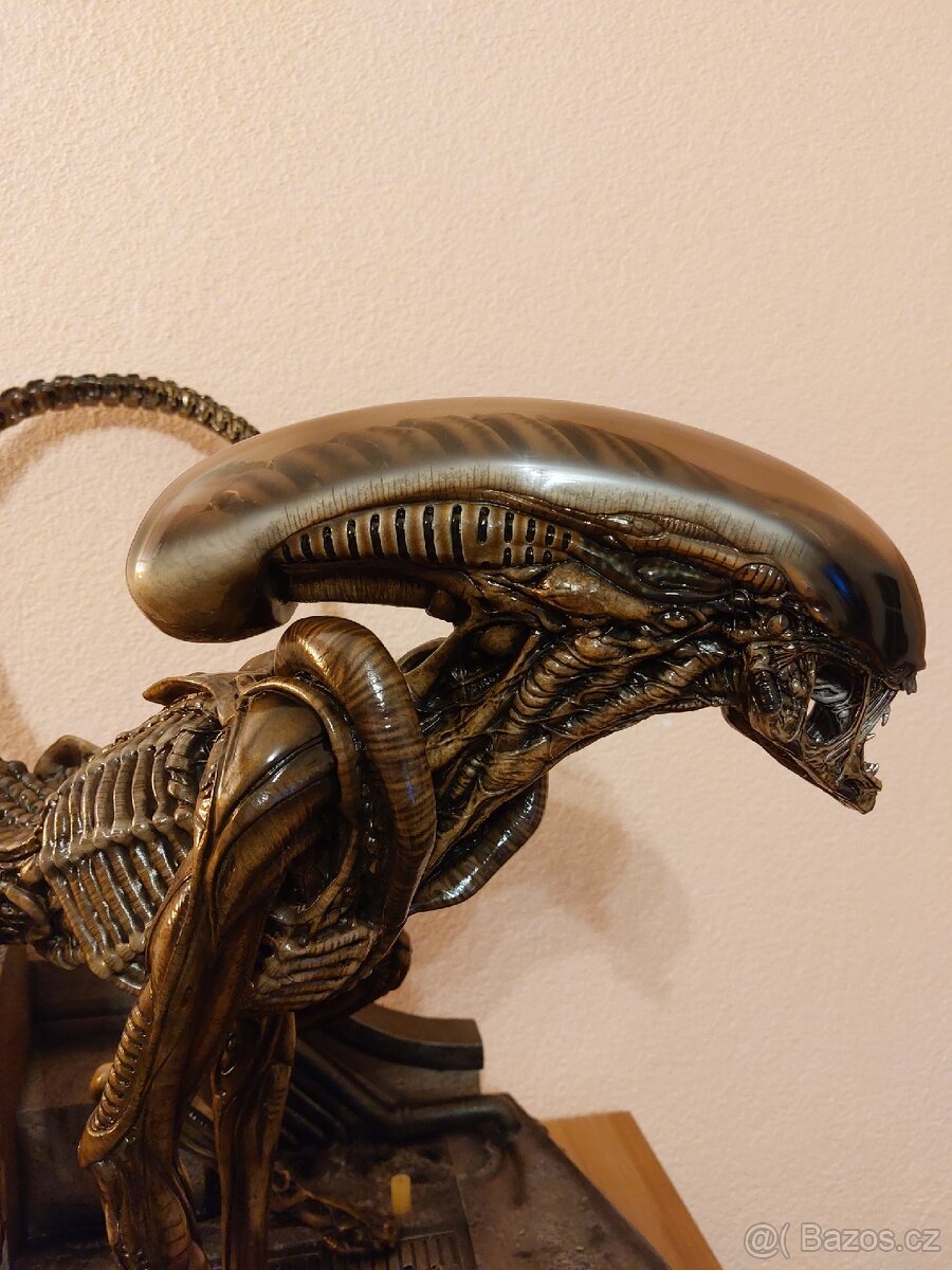Dog Alien Prime 1 / Coolprops - 6