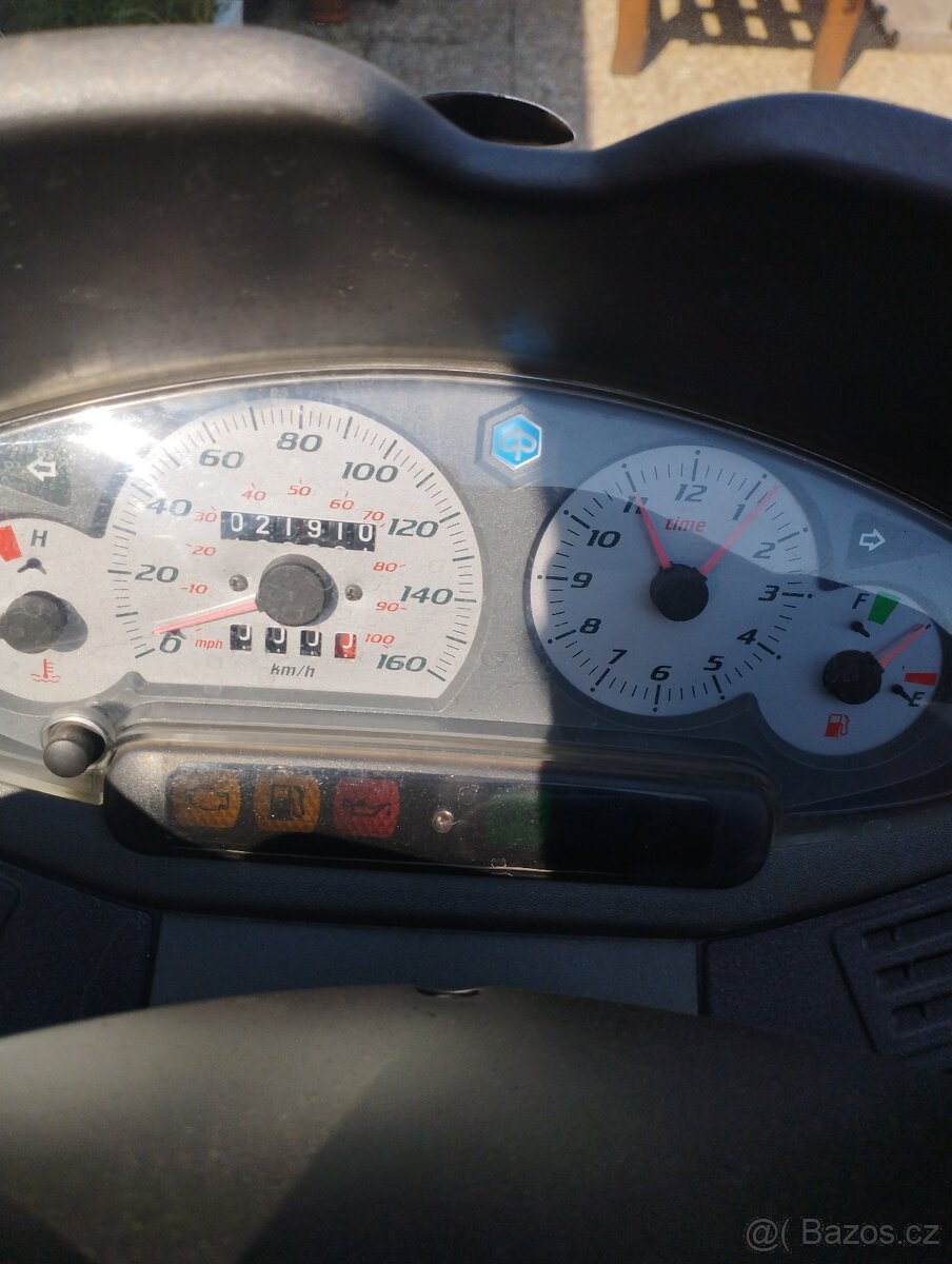 Piaggio x 8 ,125 - 6