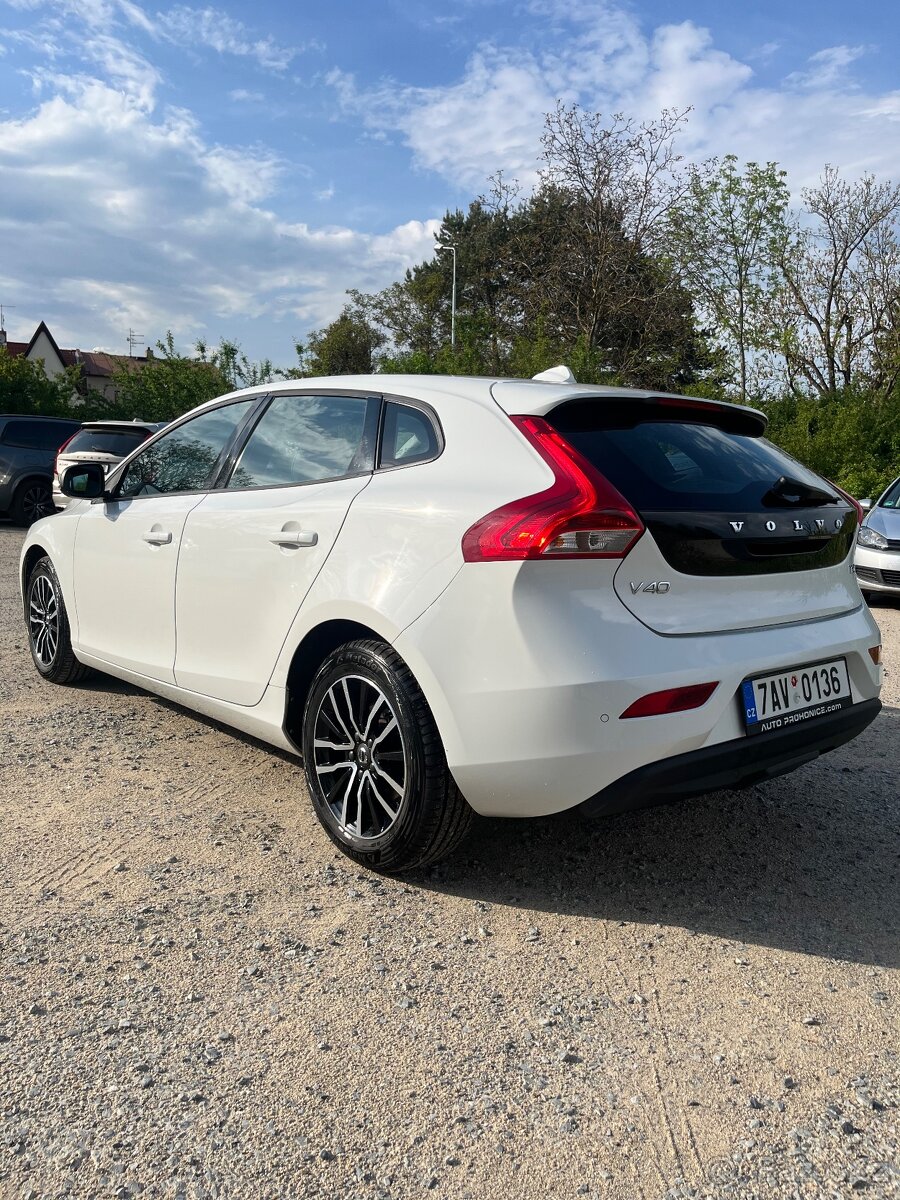 Volvo V40 T2 - 6