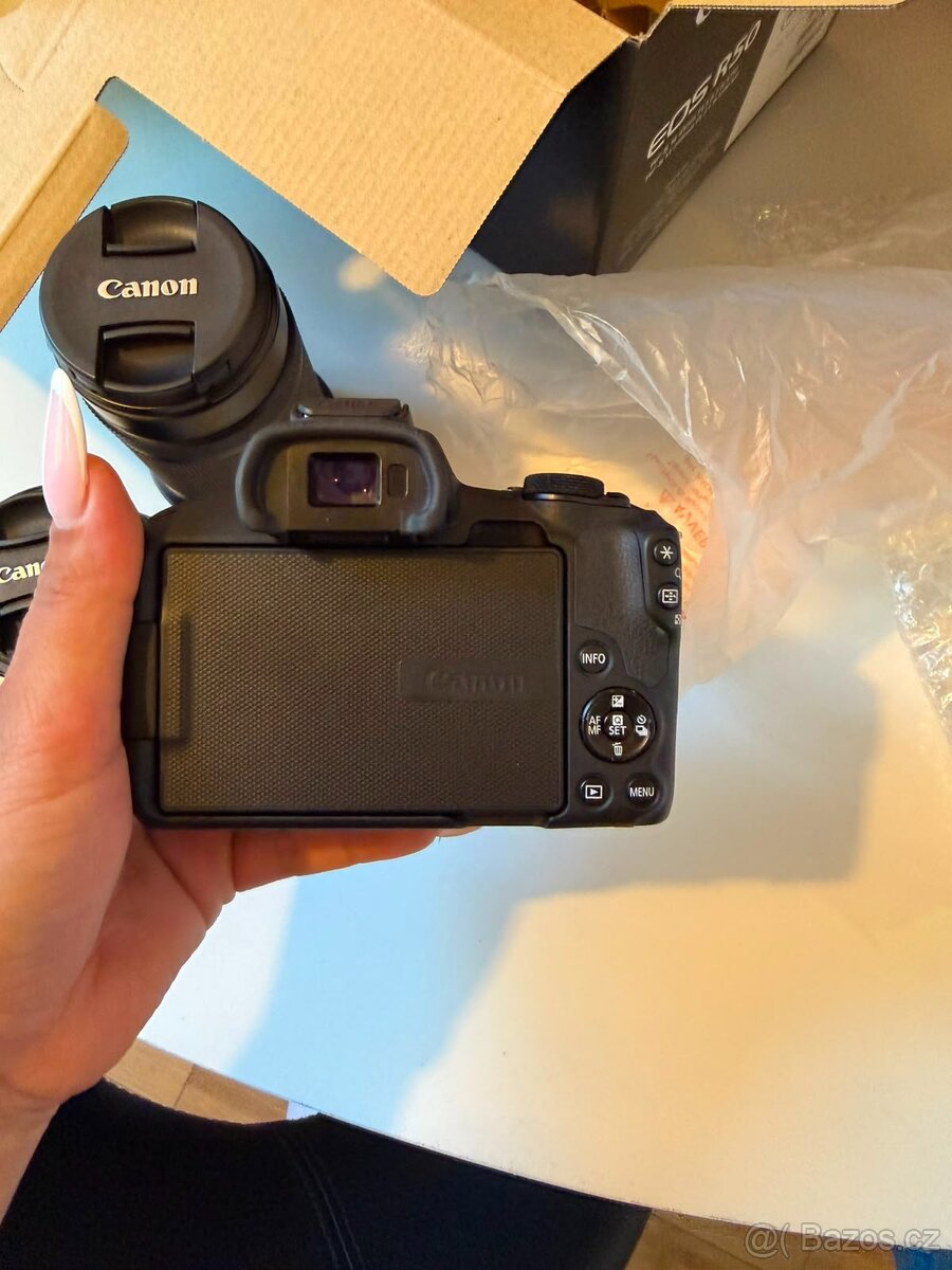 Canon EOS R50 - 6