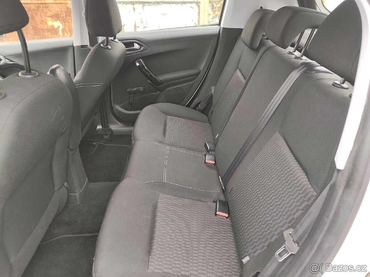 PEUGEOT 208 1,2i r.v.2019 - 6