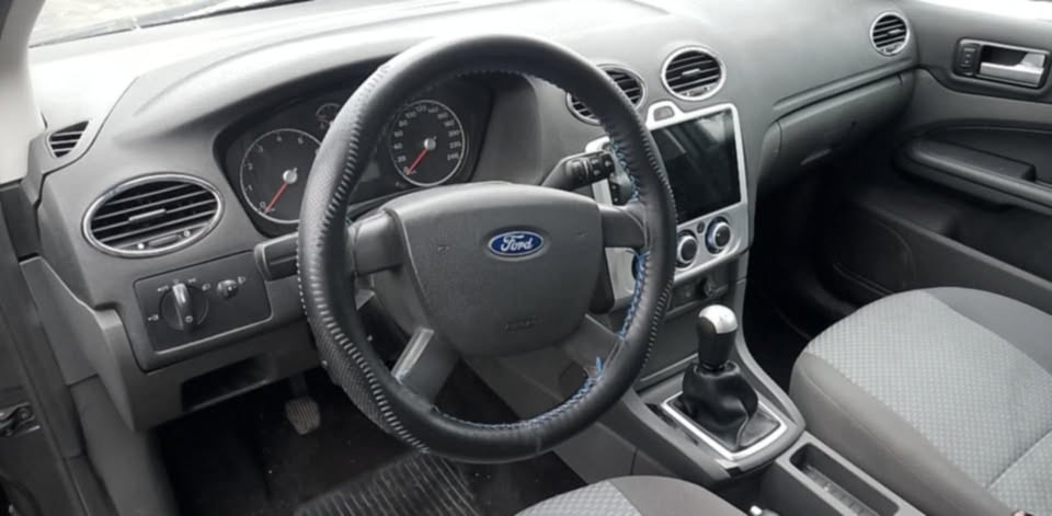 Ford Focus 1.6i 2007 - 6