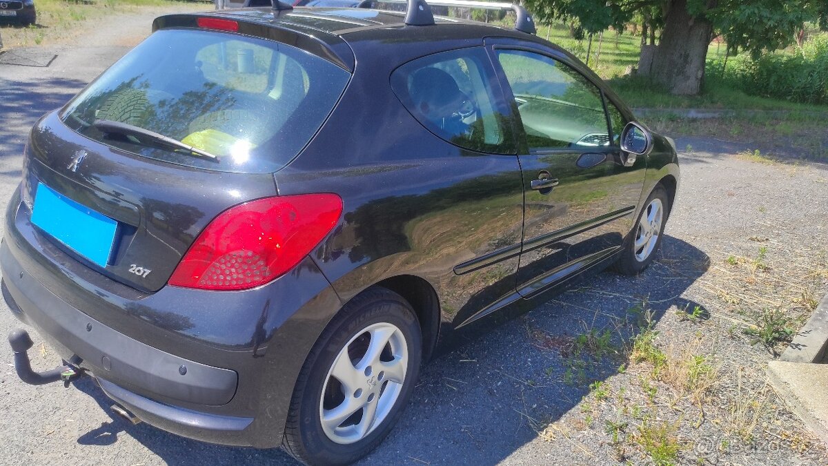 Peugeot 207 1,4 VTi benzín 70kW - 6