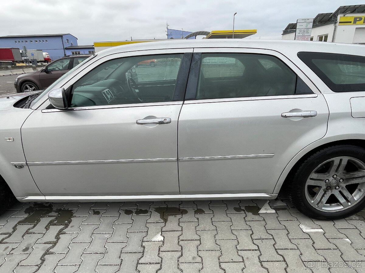 Chrysler 300 C - 6