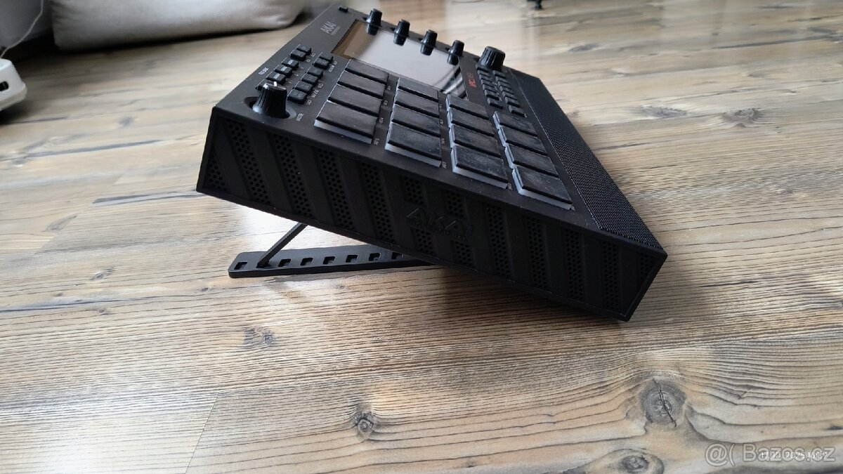 Akai MPC Live 2 Limited Edition
Cena: 19 490 Kč
- 6