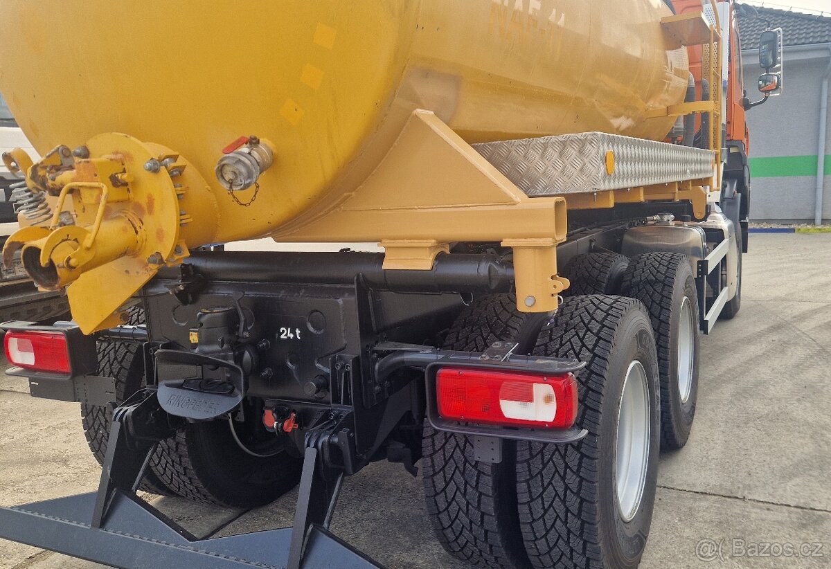 Predám cisternu, fekál 11 m3 na podvozku TATRA Phoenix - 6