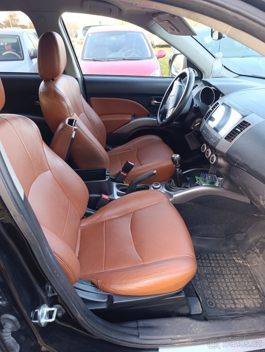 Prodám Mitsubishi Outlander 2.0 103 kw - 6