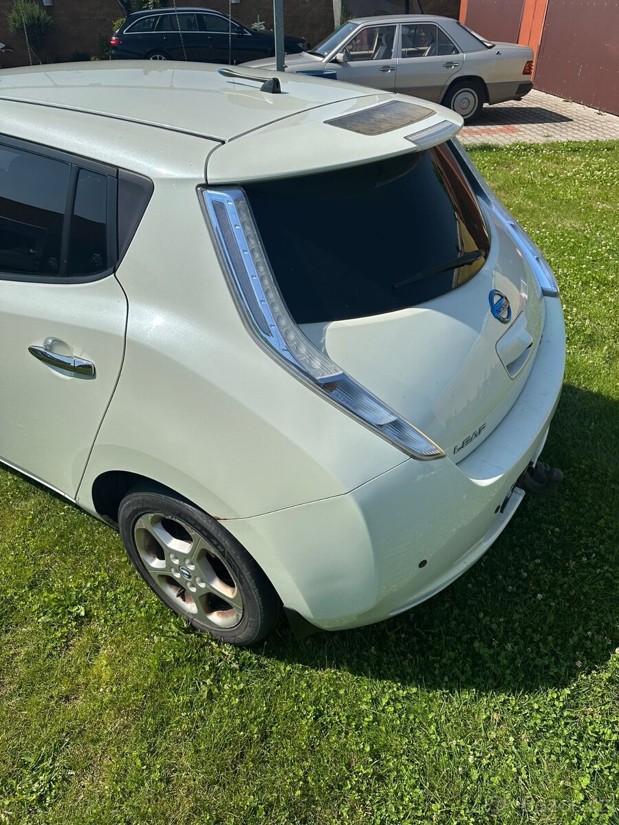 Nissan Leaf - 6