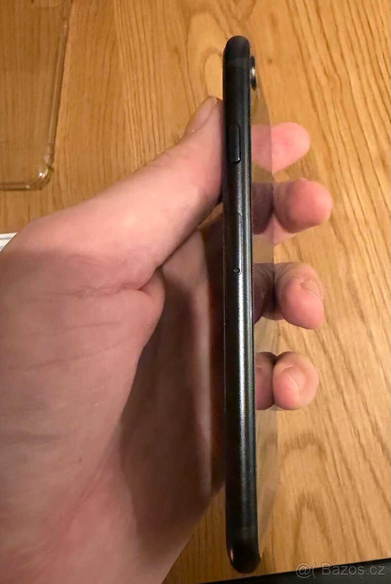 iPhone 6 SE 2022 - 6