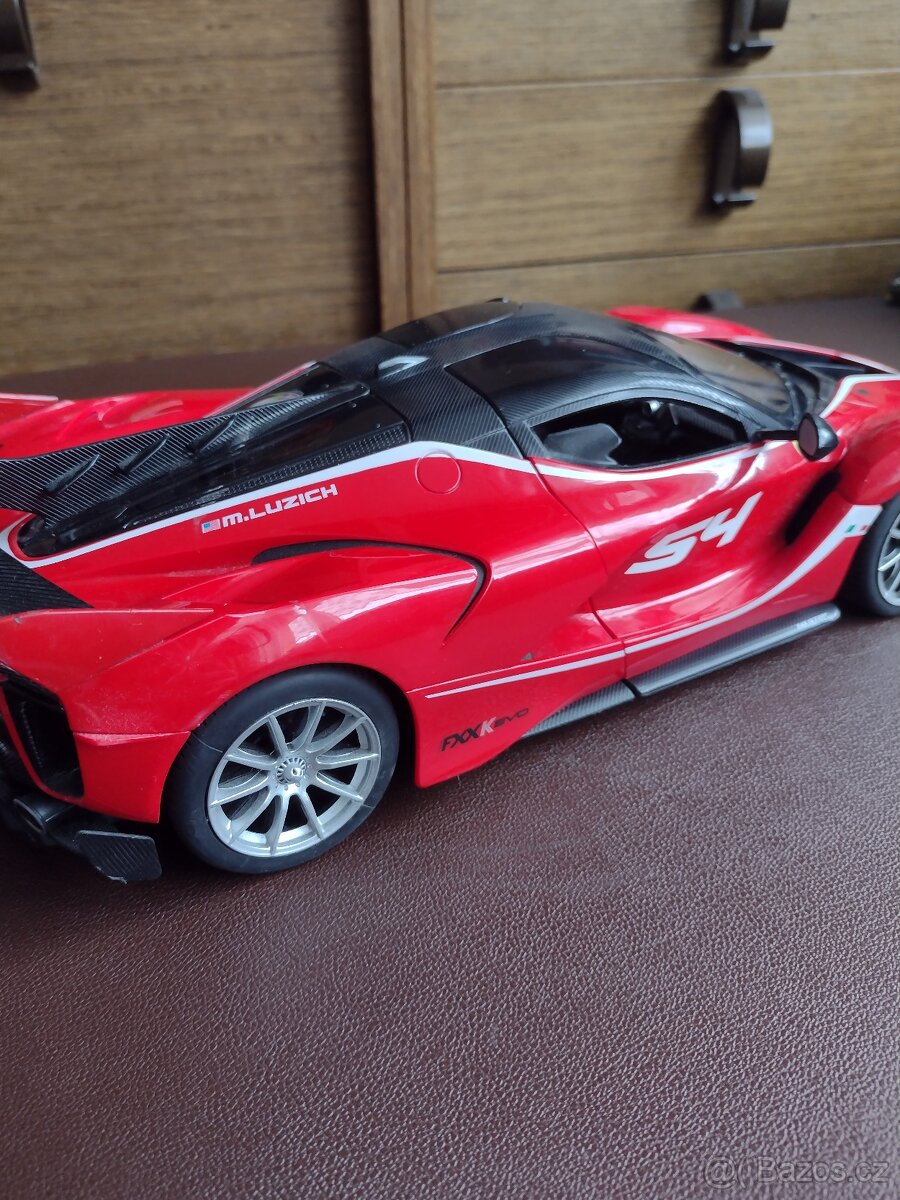 RC MODEL FERRARI FXX K EVO - 6