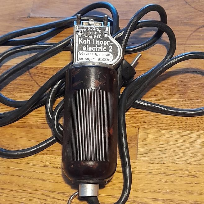 Starý holící strojek - 6