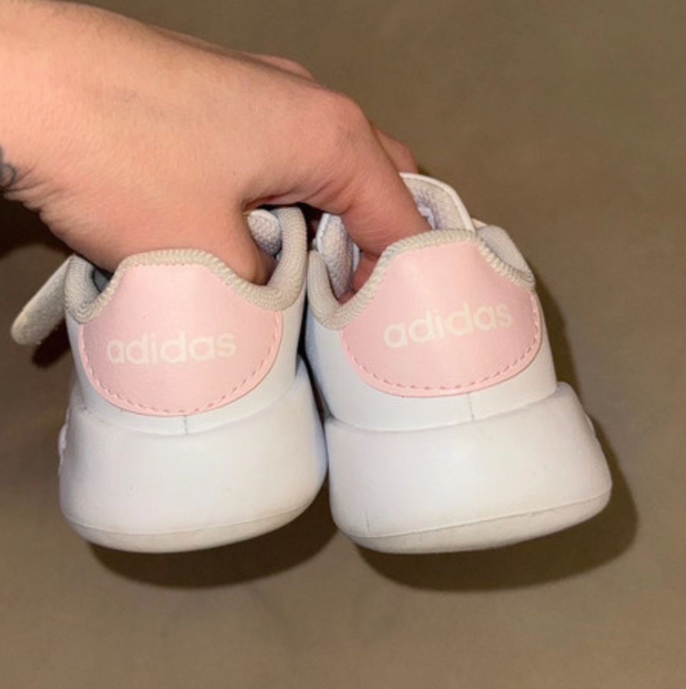 Tenisky Adidas, vel. 22 - 6