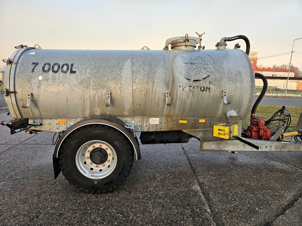 Fekální cisterna Wielton 7m3 - 6