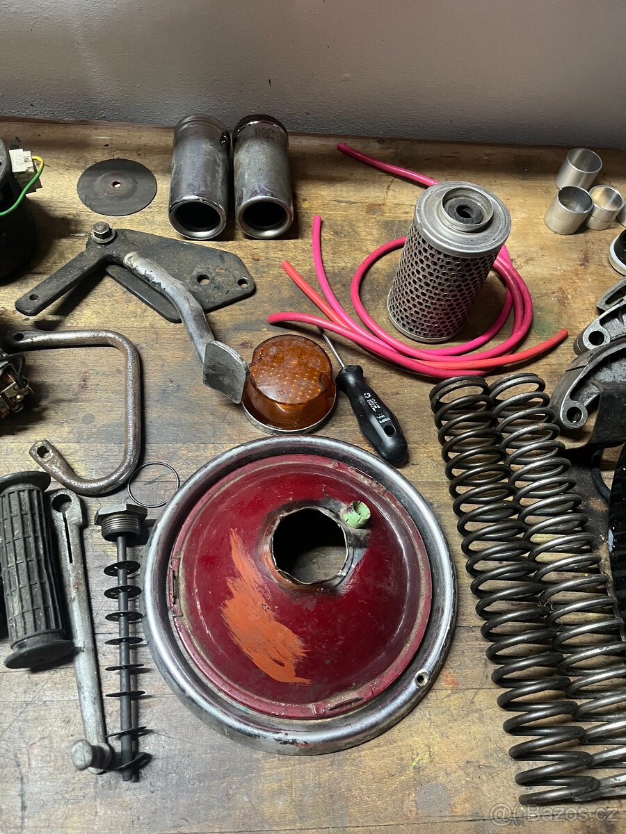 Díly na Jawa Panelka / Kývačka - 6