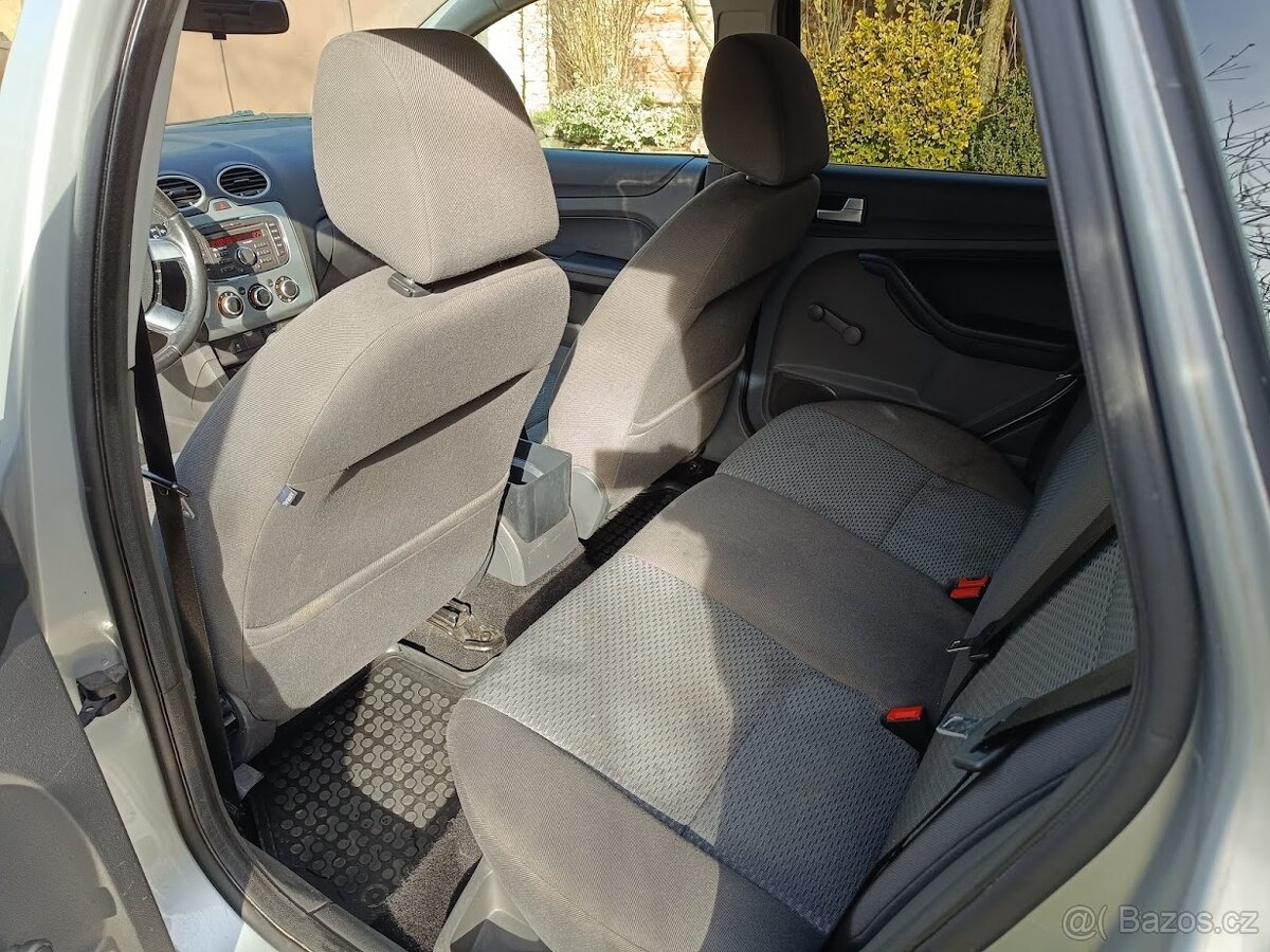 Ford Focus 1.6 TDCi, 80 kW, r. v. 2007 - 6