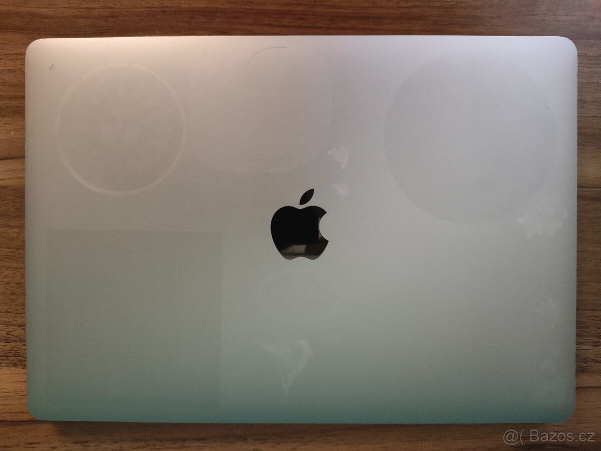 MacBook Pro 2018 | i5 • 8GB • 256GB SSD - 6