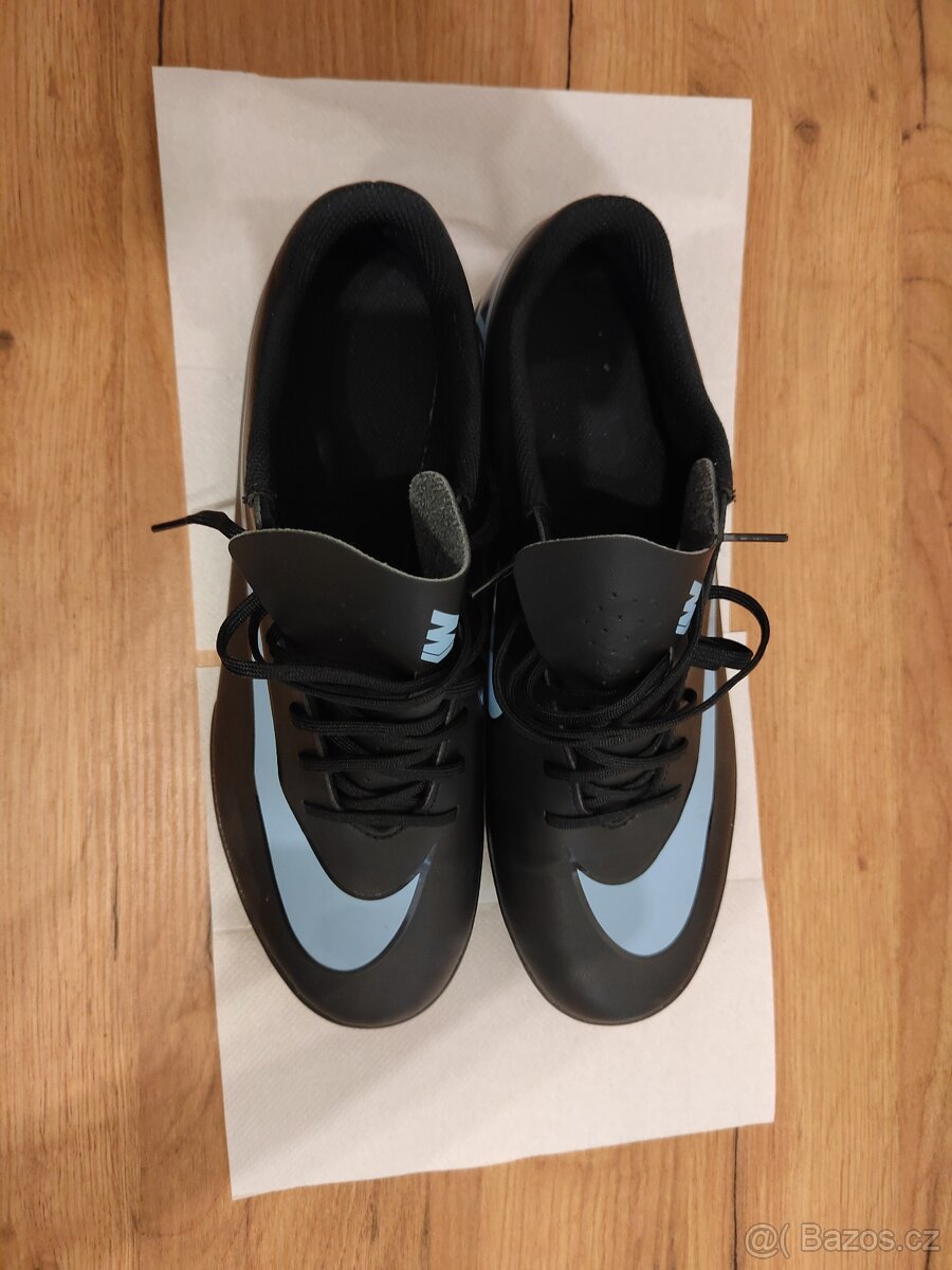 Nike kopačky, sálové. Nové. - 6