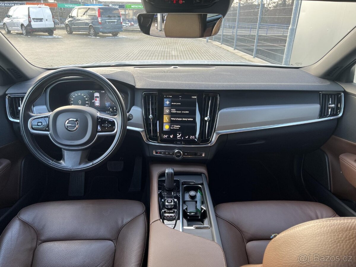 Volvo V90 2.0d145KwB4AWDMomentum,172 tkm, cena s DPH - 6