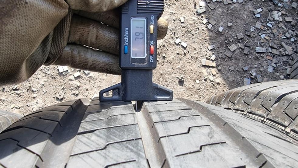 Letní pneu 215/60/17c - 6