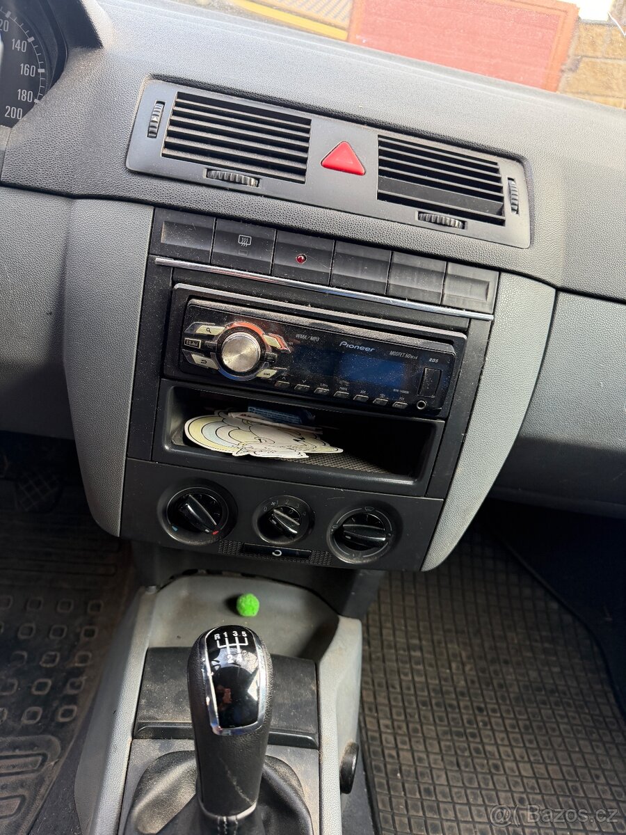 Škoda Fabia 1.4 Mpi 44kw - 6