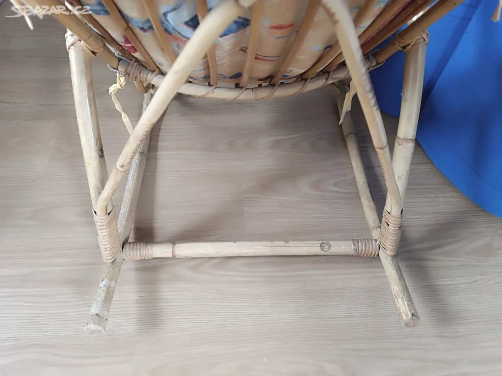 Ratanové houpací křeslo - 6