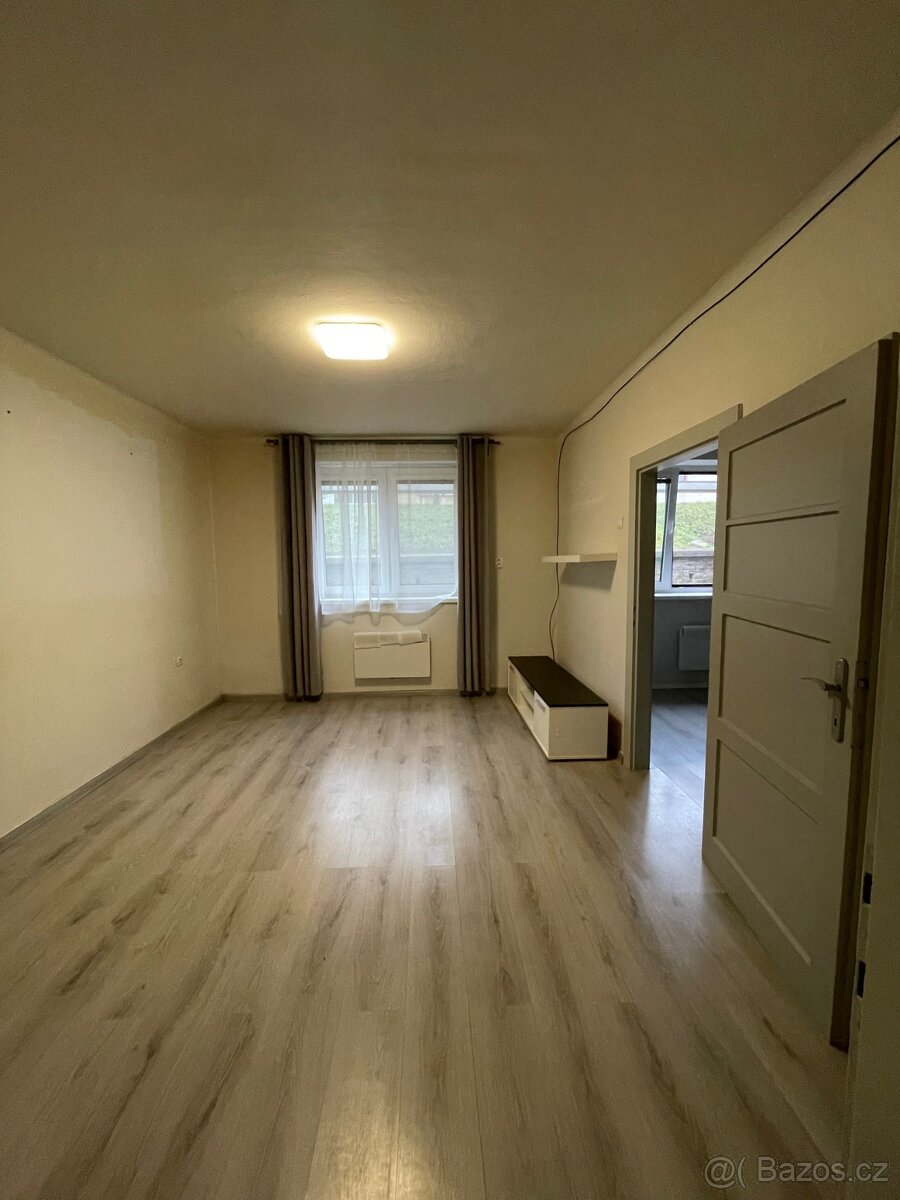 PRODEJ RD DOLNÍ NĚMČÍ - 6